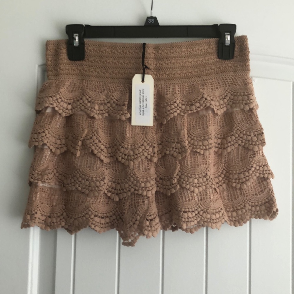 Women’s crochet layered shorts